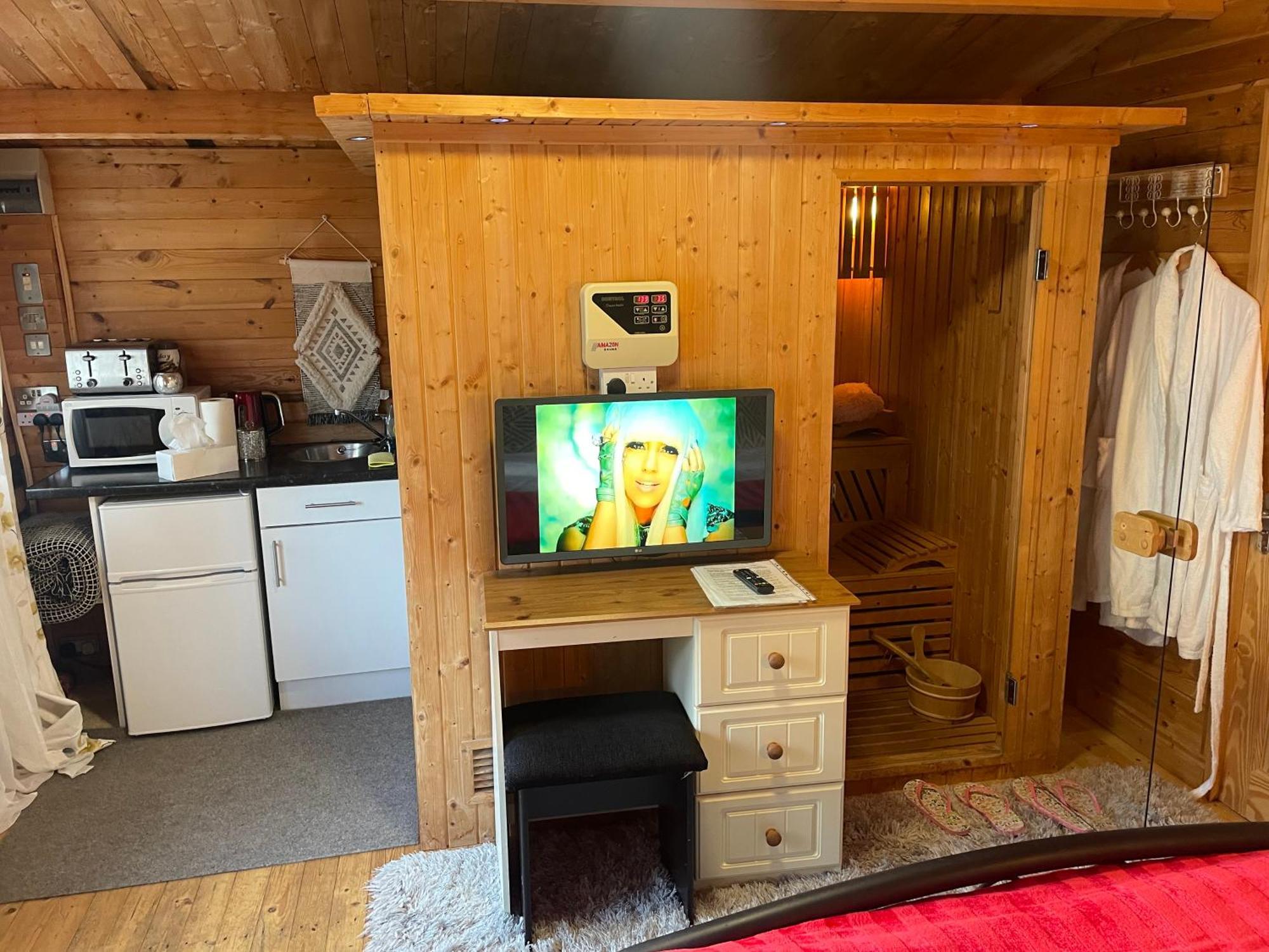 Chalet Free Sauna & Spa Superking Bed Killaloo Zewnętrze zdjęcie